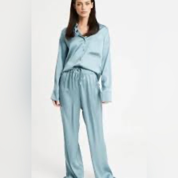 NEW WITH TAG BOA Blue Women's Satin Pajama Set - Picture 1 of 4